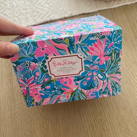 NEW “Lilly Pulitzer” Ceramic Mug - Picture 10 of 12